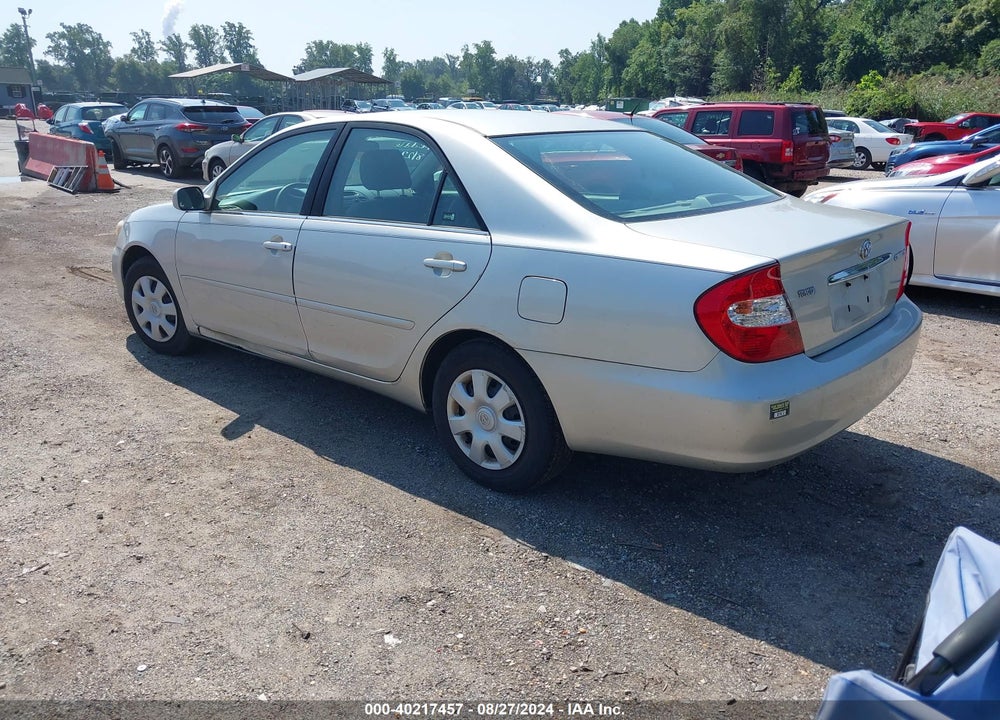 2003 TOYOTA CAMRY LE VIN: 4T1BE32K33U770065