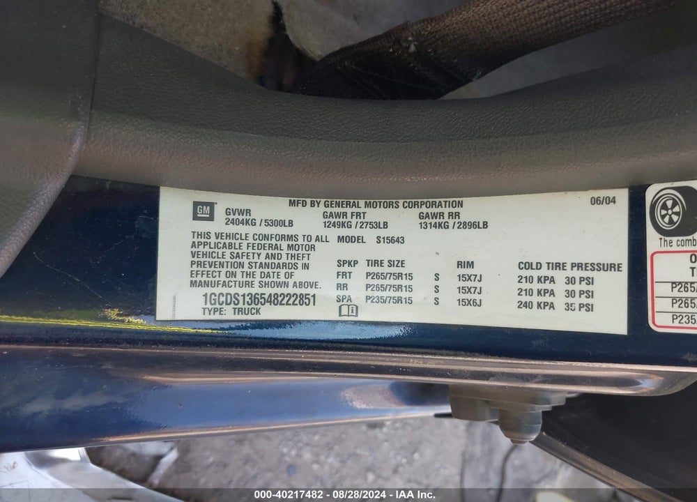 2004 CHEVROLET COLORADO LS VIN: 1GCDS136548222851