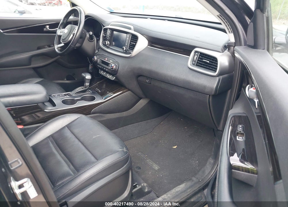 2020 KIA SORENTO 3.3L EX VIN: 5XYPHDA53LG710565