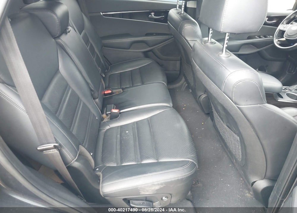 2020 KIA SORENTO 3.3L EX VIN: 5XYPHDA53LG710565