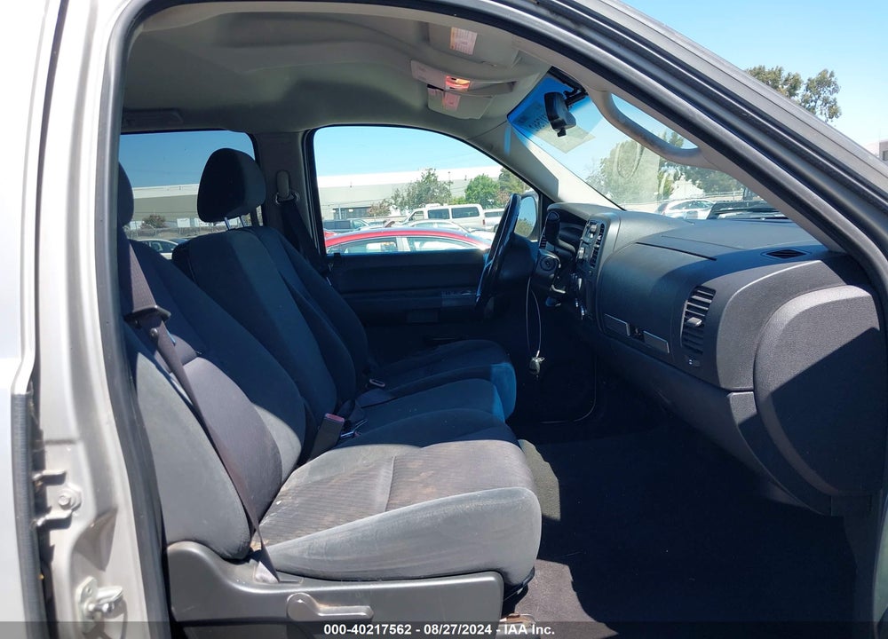 2009 CHEVROLET SILVERADO 1500 LT VIN: 3GCEK23339G147701