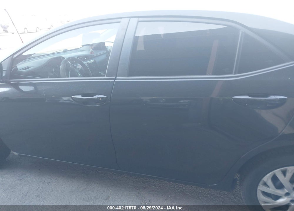 2018 TOYOTA COROLLA LE VIN: 2T1BURHE1JC006432