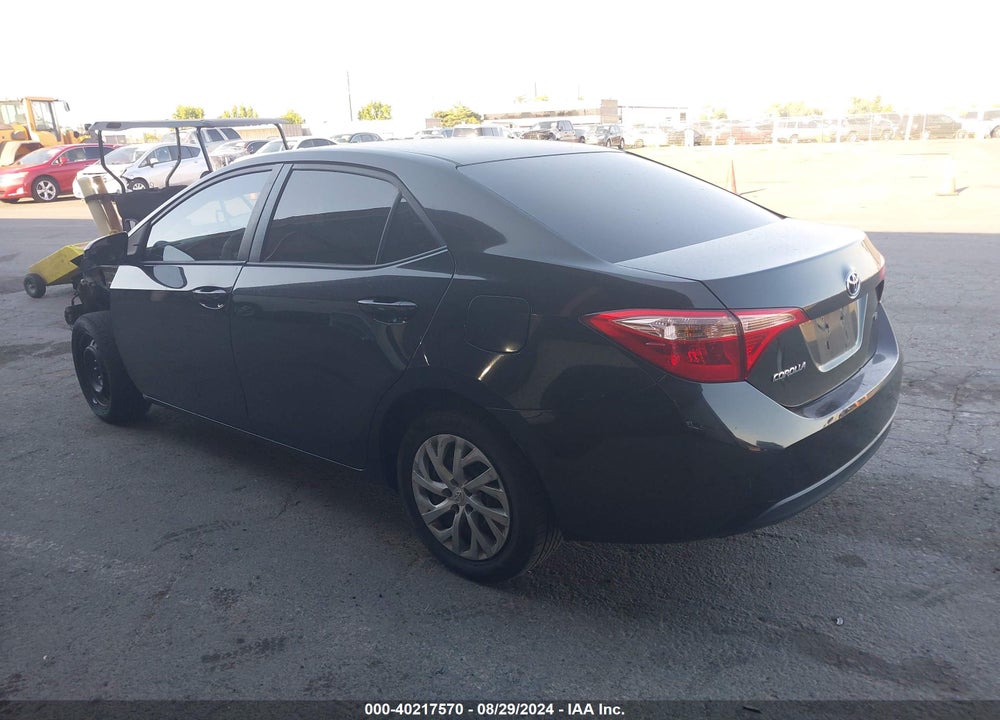 2018 TOYOTA COROLLA LE VIN: 2T1BURHE1JC006432