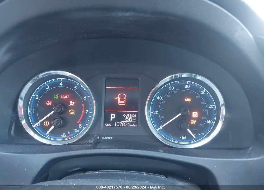 2018 TOYOTA COROLLA LE VIN: 2T1BURHE1JC006432
