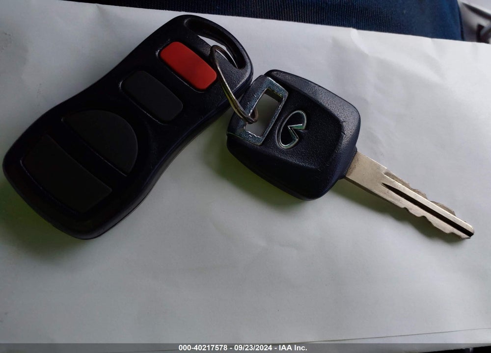 2004 INFINITI G35 VIN: JNKCV54E04M308297