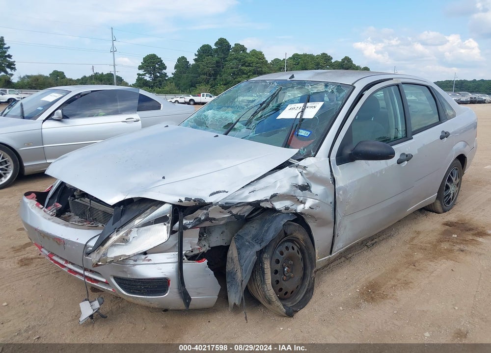 2005 FORD FOCUS ZX4 VIN: 1FAFP34N45W139328