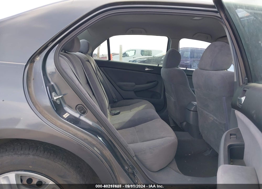 2003 HONDA ACCORD 2.4 LX VIN: JHMCM56353C005745