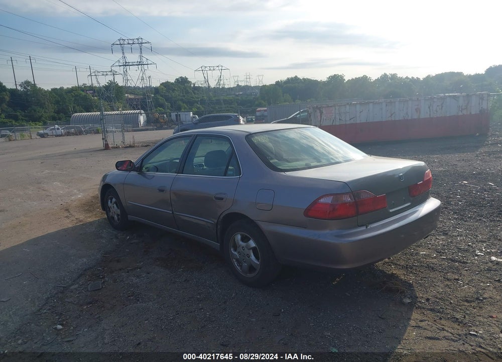 2000 HONDA ACCORD 2.3 EX VIN: JHMCG6670YC009743