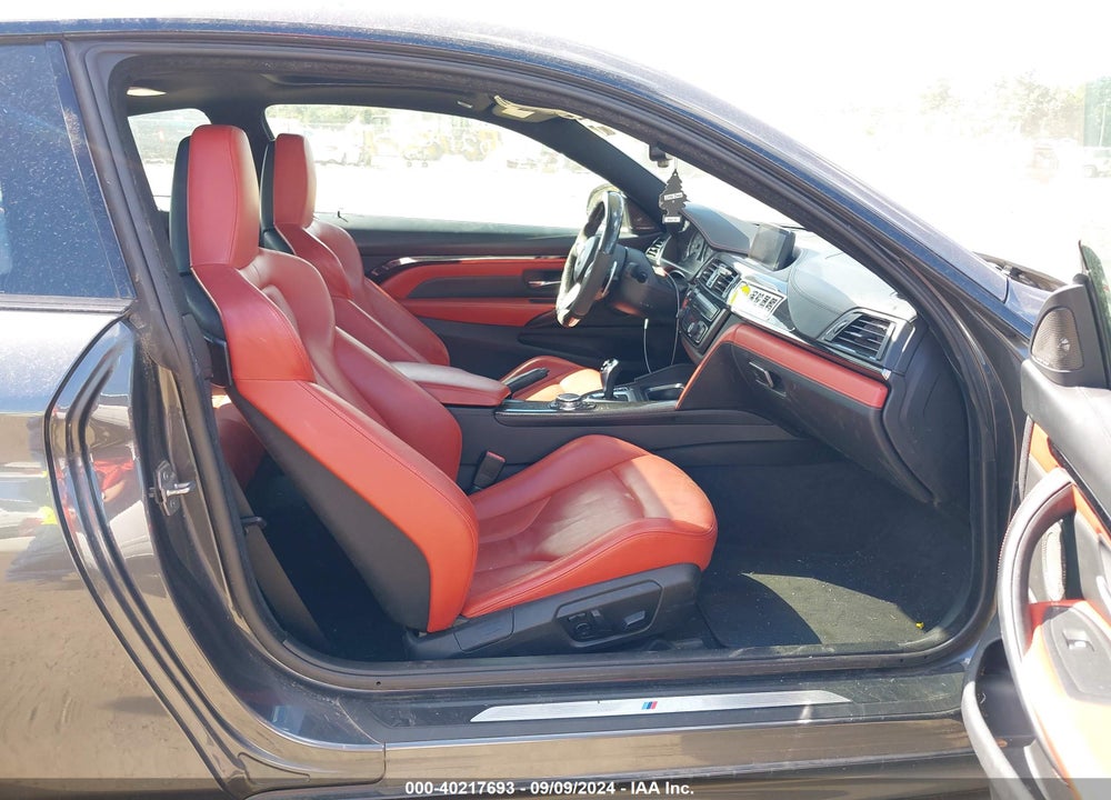 2015 BMW M4 VIN: WBS3R9C51FK333490