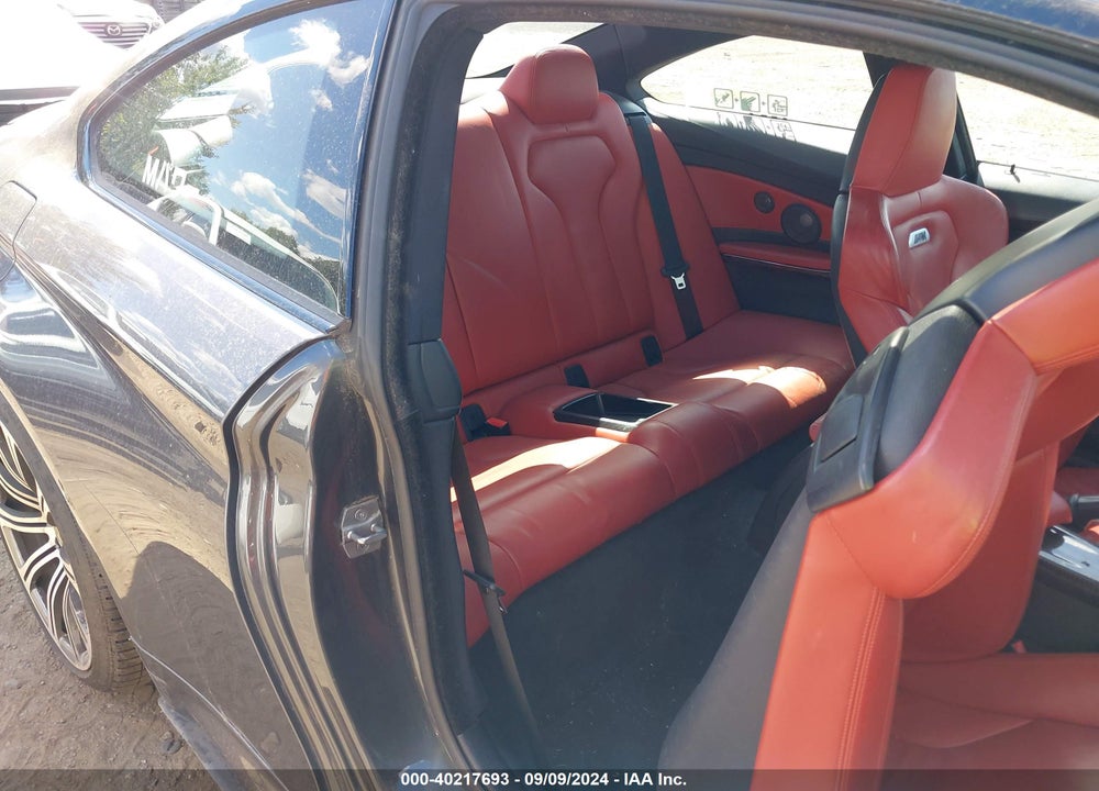 2015 BMW M4 VIN: WBS3R9C51FK333490