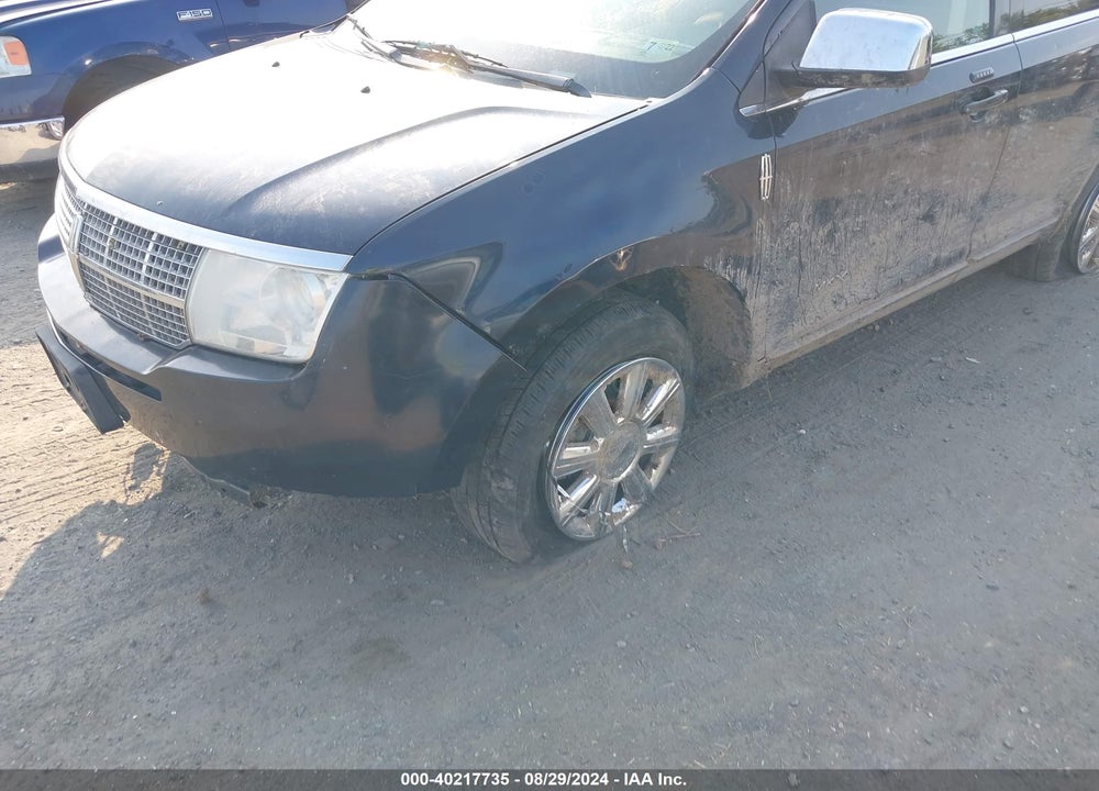 2008 LINCOLN MKX VIN: 2LMDU88C98BJ40657