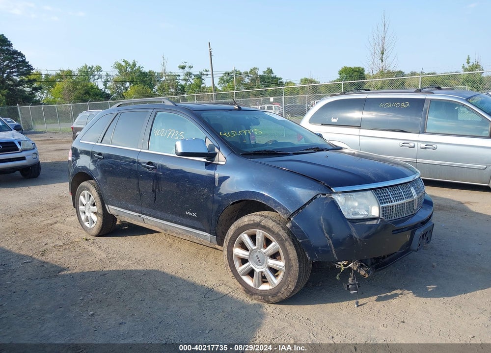 2008 LINCOLN MKX VIN: 2LMDU88C98BJ40657