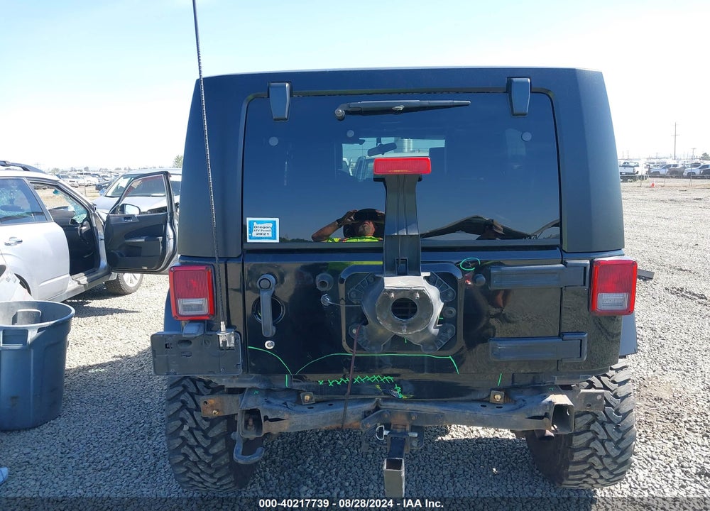 2009 JEEP WRANGLER UNLIMITED SAHARA VIN: 1J4GA59109L788854