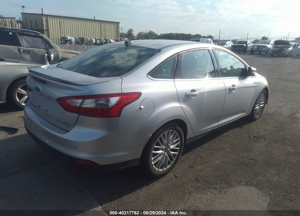 2013 FORD FOCUS TITANIUM VIN: 1FADP3J21DL226086