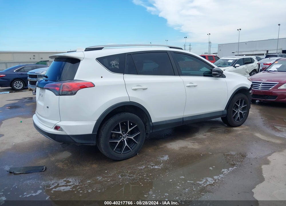 2018 TOYOTA RAV4 SE VIN: 2T3NFREV4JW451779