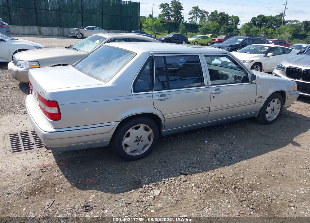 1998 VOLVO S90 VIN: YV1KS9608W1129888