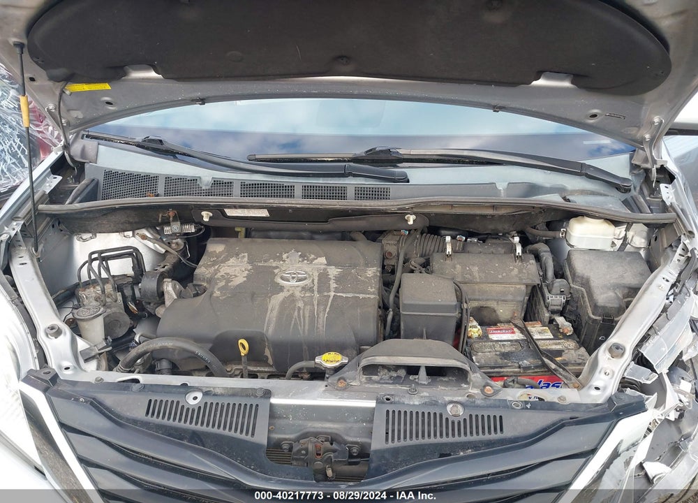 2013 TOYOTA SIENNA LE V6 8 PASSENGER VIN: 5TDKK3DC9DS300471