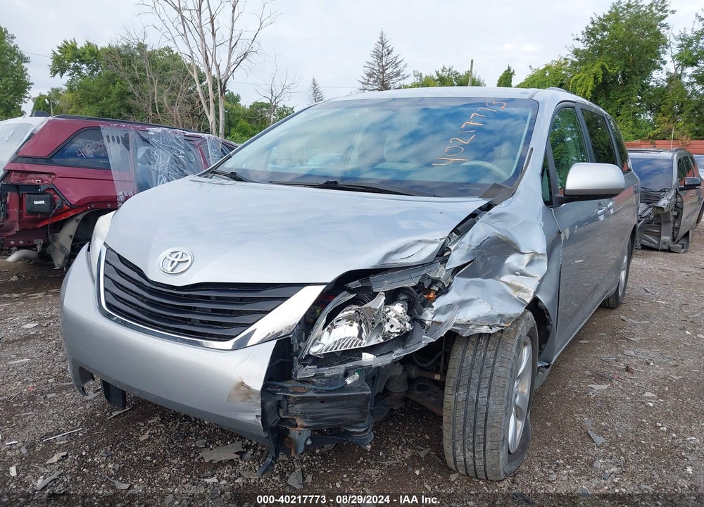2013 TOYOTA SIENNA LE V6 8 PASSENGER VIN: 5TDKK3DC9DS300471