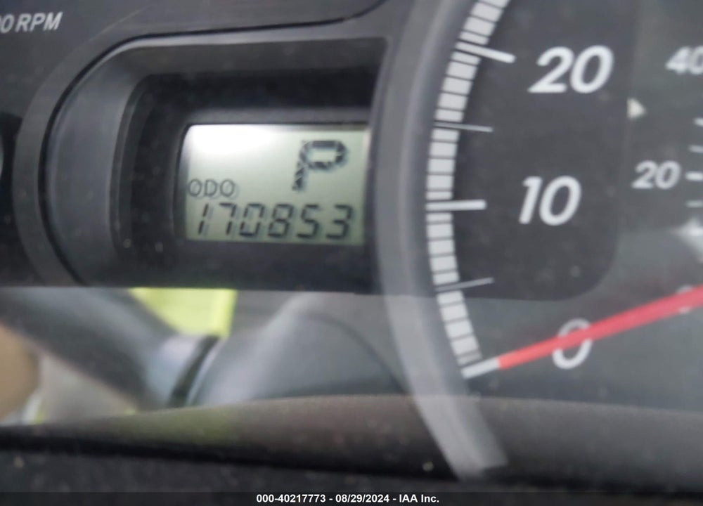 2013 TOYOTA SIENNA LE V6 8 PASSENGER VIN: 5TDKK3DC9DS300471
