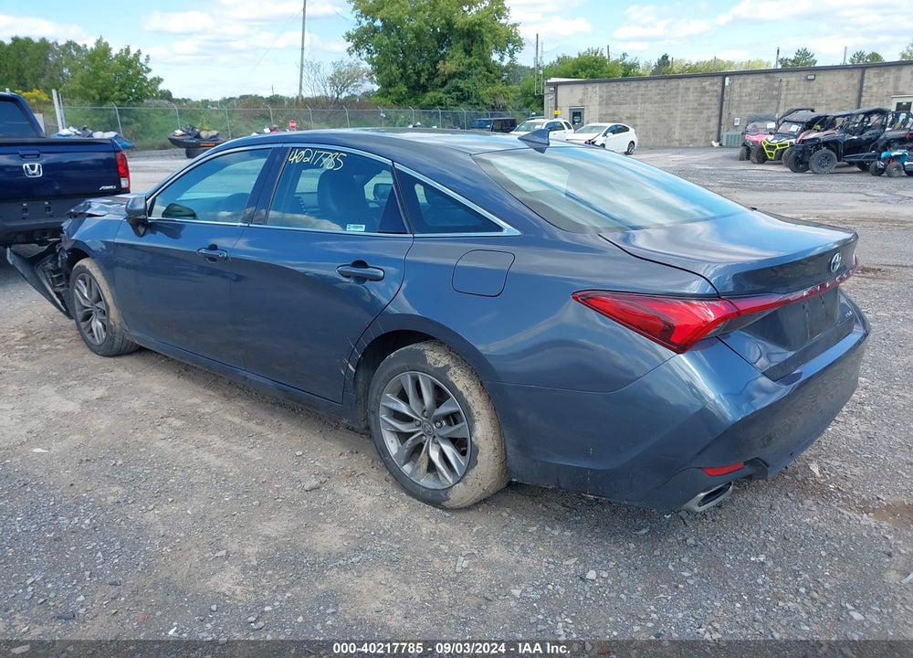 2022 TOYOTA AVALON XLE VIN: 4T1JZ1FB4NU075160