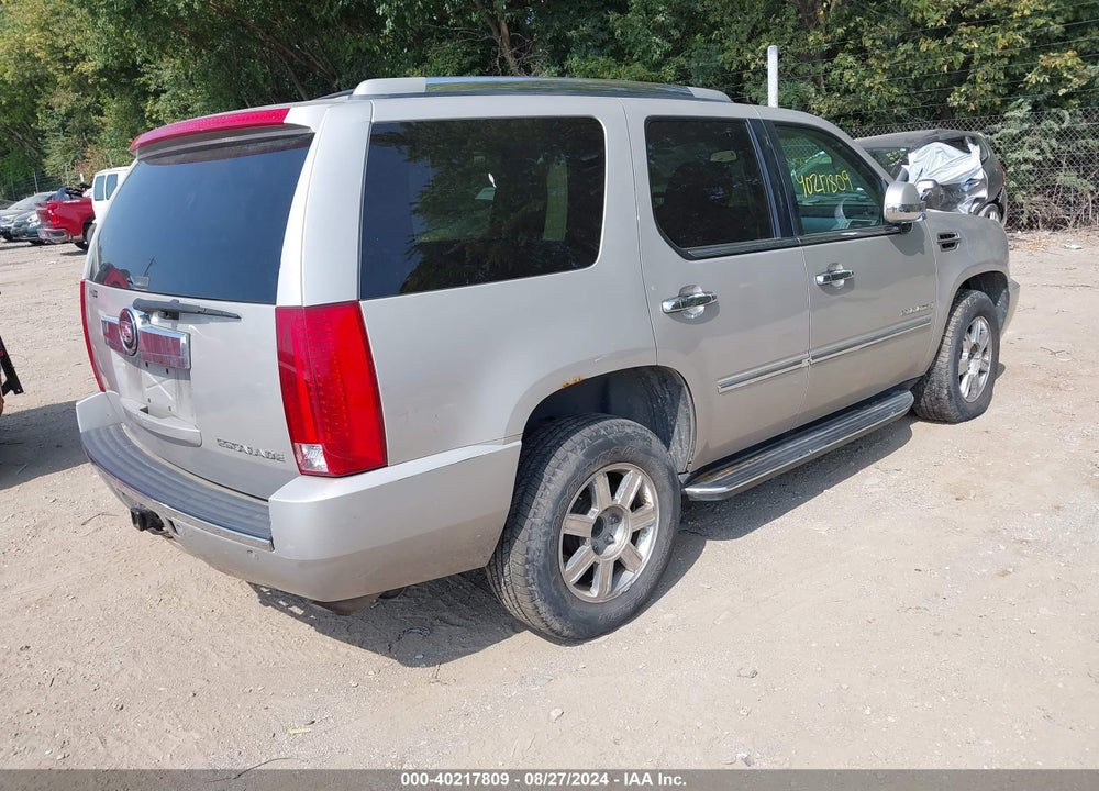 2008 CADILLAC ESCALADE STANDARD VIN: 1GYFK63838R179595