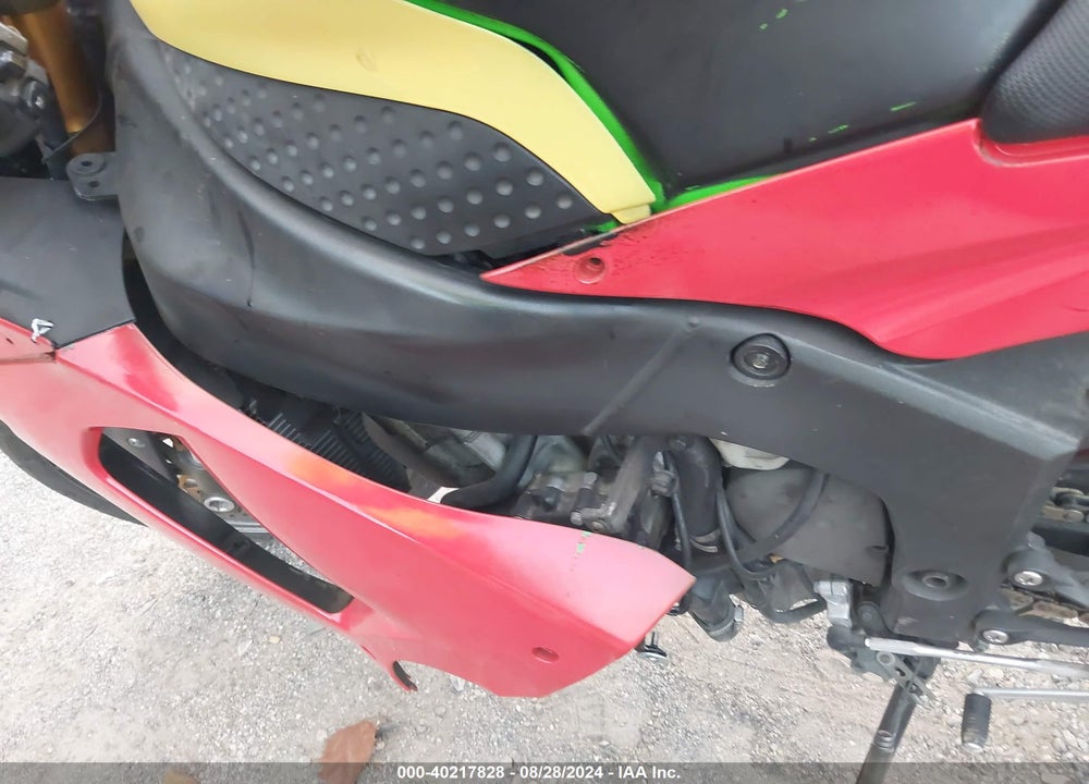 2006 KAWASAKI ZX636 C1 VIN: JKBZXJC126A037895
