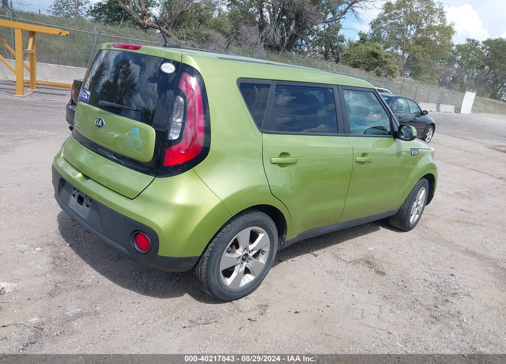 2018 KIA SOUL VIN: KNDJN2A27J7897652