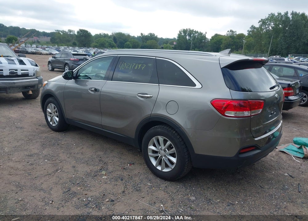 2016 KIA SORENTO 2.4L LX VIN: 5XYPG4A32GG049540
