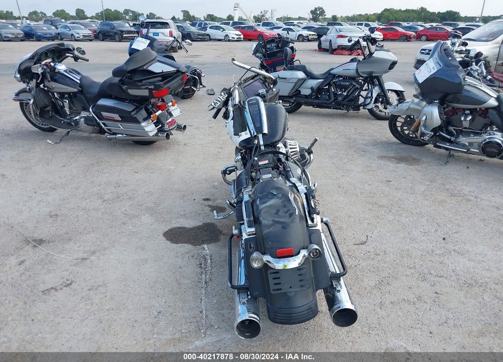 2022 HARLEY-DAVIDSON FLHXS VIN: 1HD1KRP19NB662817