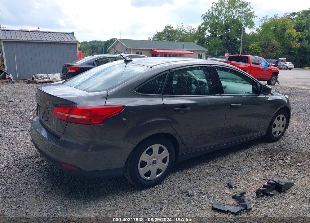 2015 FORD FOCUS VIN: 1FADP3E23FL304011
