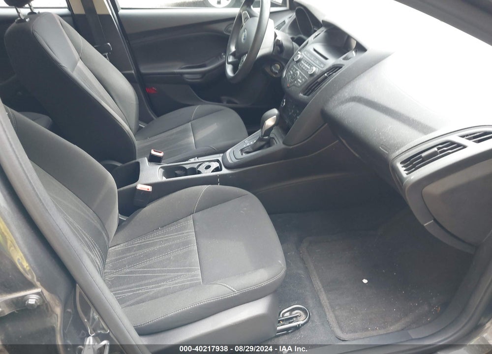 2015 FORD FOCUS VIN: 1FADP3E23FL304011