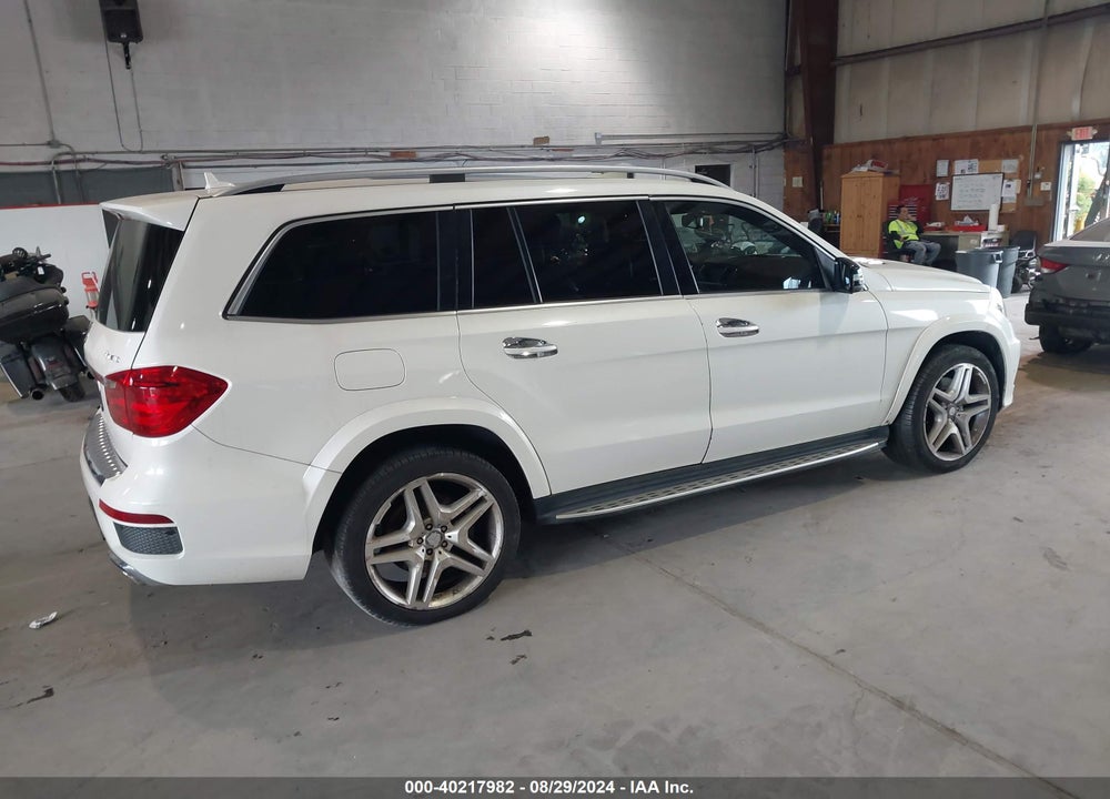 2016 MERCEDES-BENZ GL 550 4MATIC VIN: 4JGDF7DE9GA688336
