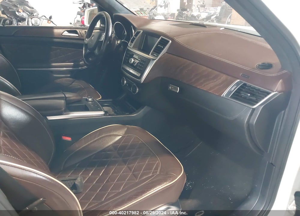 2016 MERCEDES-BENZ GL 550 4MATIC VIN: 4JGDF7DE9GA688336