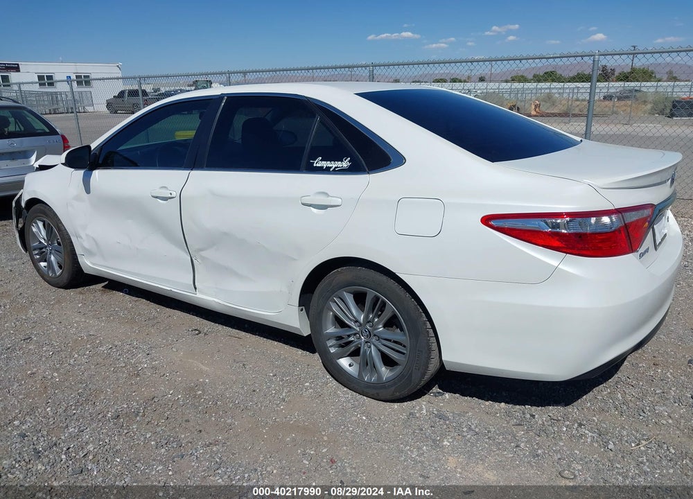 2015 TOYOTA CAMRY SE VIN: 4T1BF1FK2FU043404