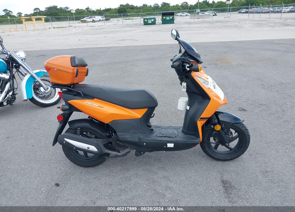 2013 SYM FIDDLE II 125 VIN: RFGBS1HE2DXAW1761