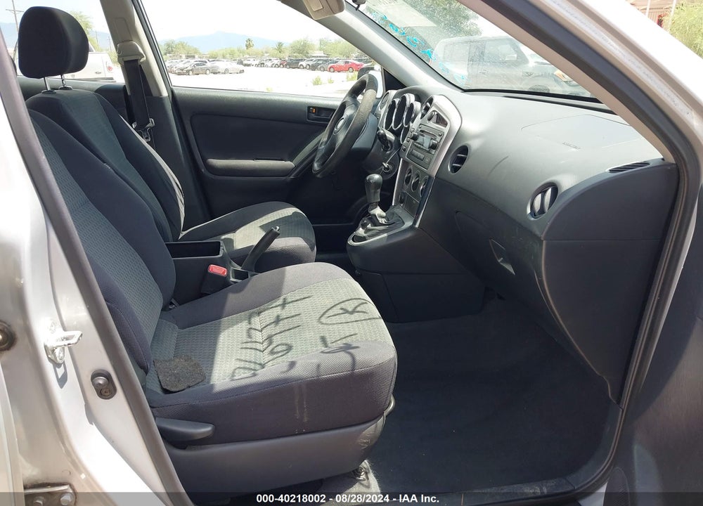 2005 TOYOTA MATRIX VIN: 2T1KR32E25C332365