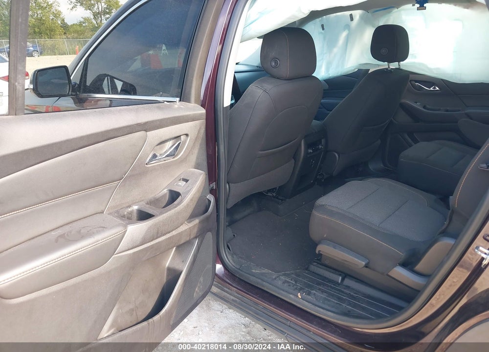 2018 CHEVROLET TRAVERSE 1LT VIN: 1GNERGKW7JJ118362