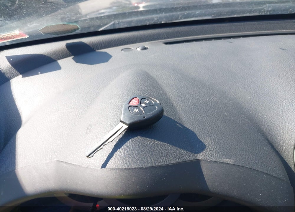 2008 TOYOTA RAV4 VIN: JTMBD33V186077958