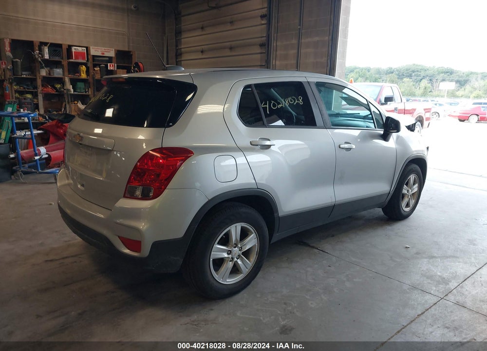 2021 CHEVROLET TRAX FWD LS VIN: KL7CJKSB1MB300545