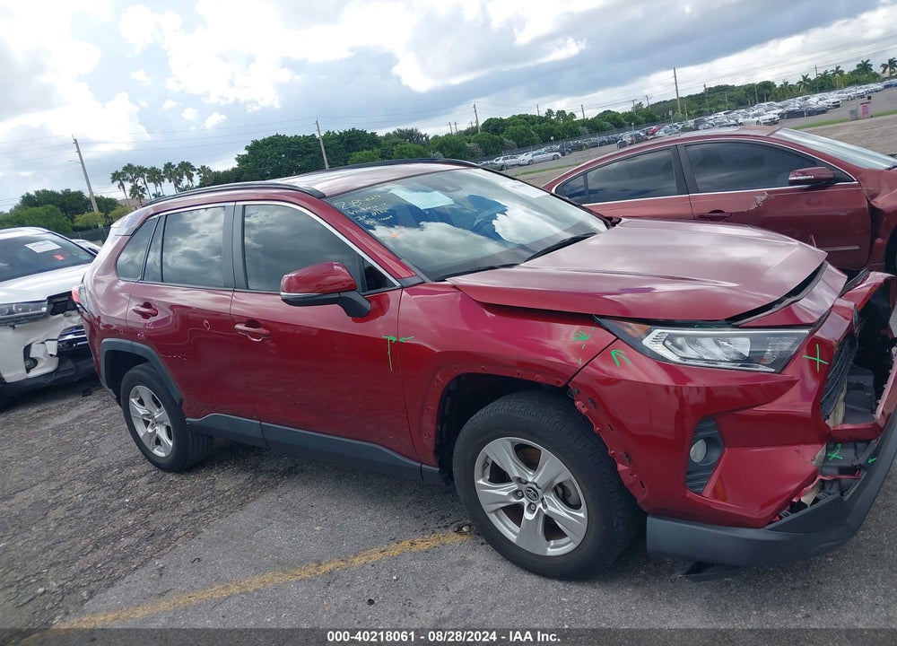 2019 TOYOTA RAV4 XLE VIN: JTMW1RFV5KD009609