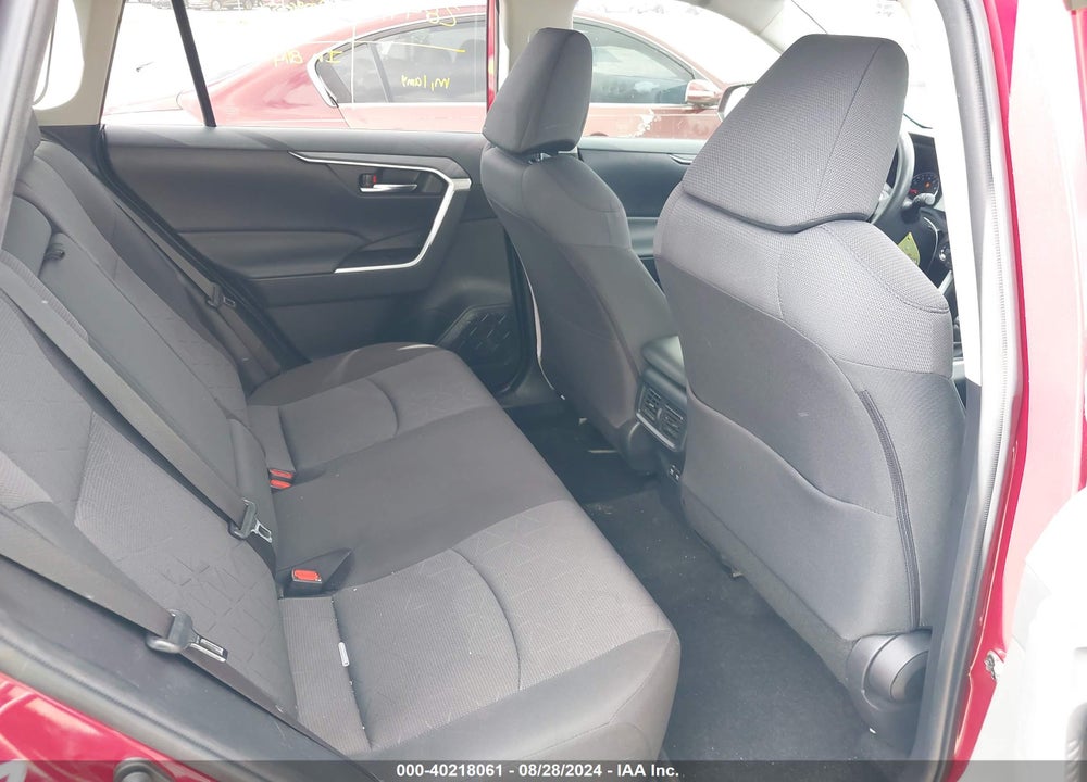 2019 TOYOTA RAV4 XLE VIN: JTMW1RFV5KD009609