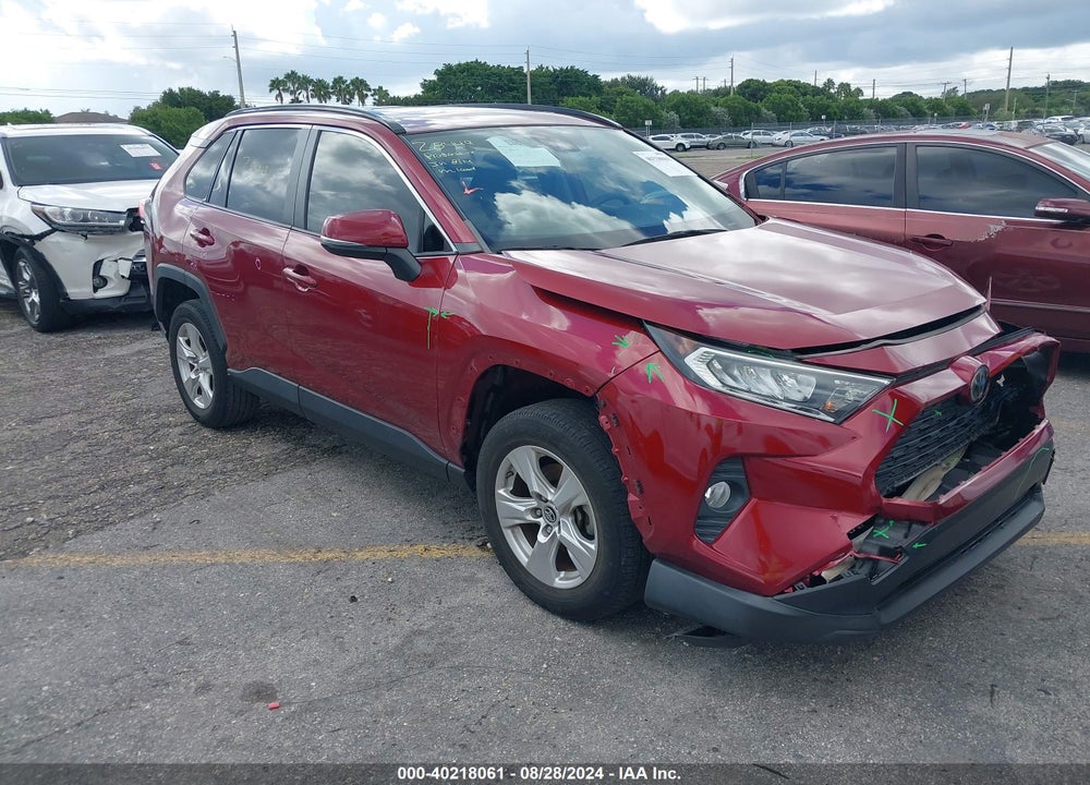 2019 TOYOTA RAV4 XLE VIN: JTMW1RFV5KD009609
