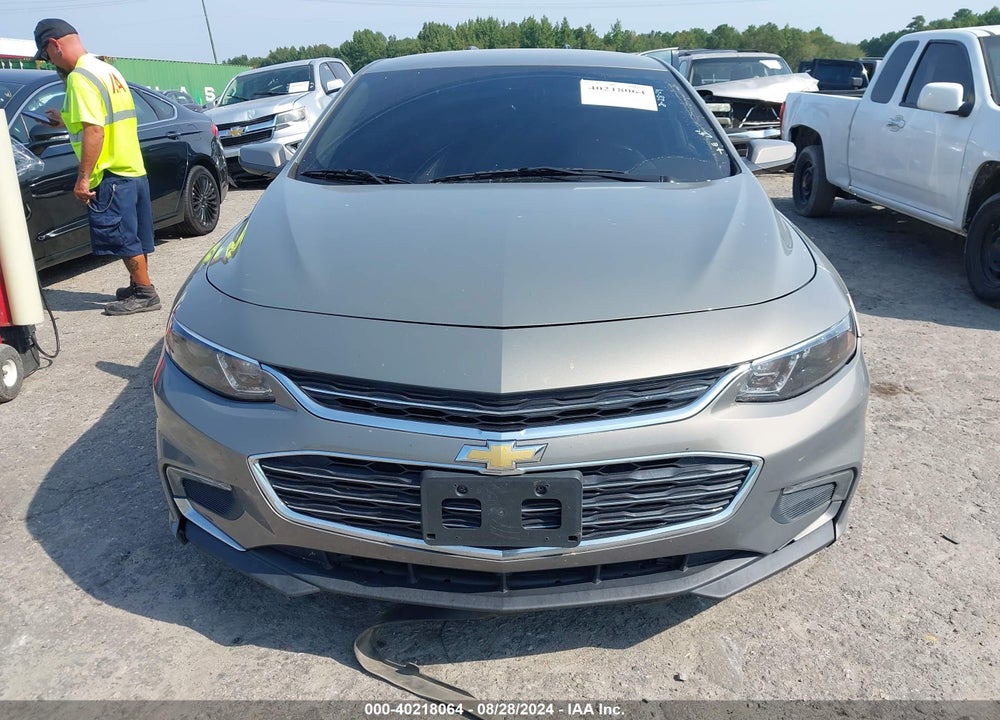 2018 CHEVROLET MALIBU LT VIN: 1G1ZD5ST2JF121684