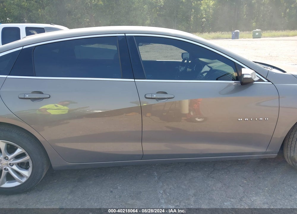 2018 CHEVROLET MALIBU LT VIN: 1G1ZD5ST2JF121684