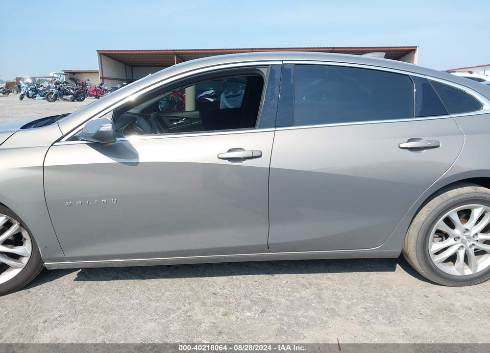 2018 CHEVROLET MALIBU LT VIN: 1G1ZD5ST2JF121684