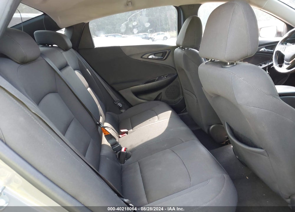 2018 CHEVROLET MALIBU LT VIN: 1G1ZD5ST2JF121684
