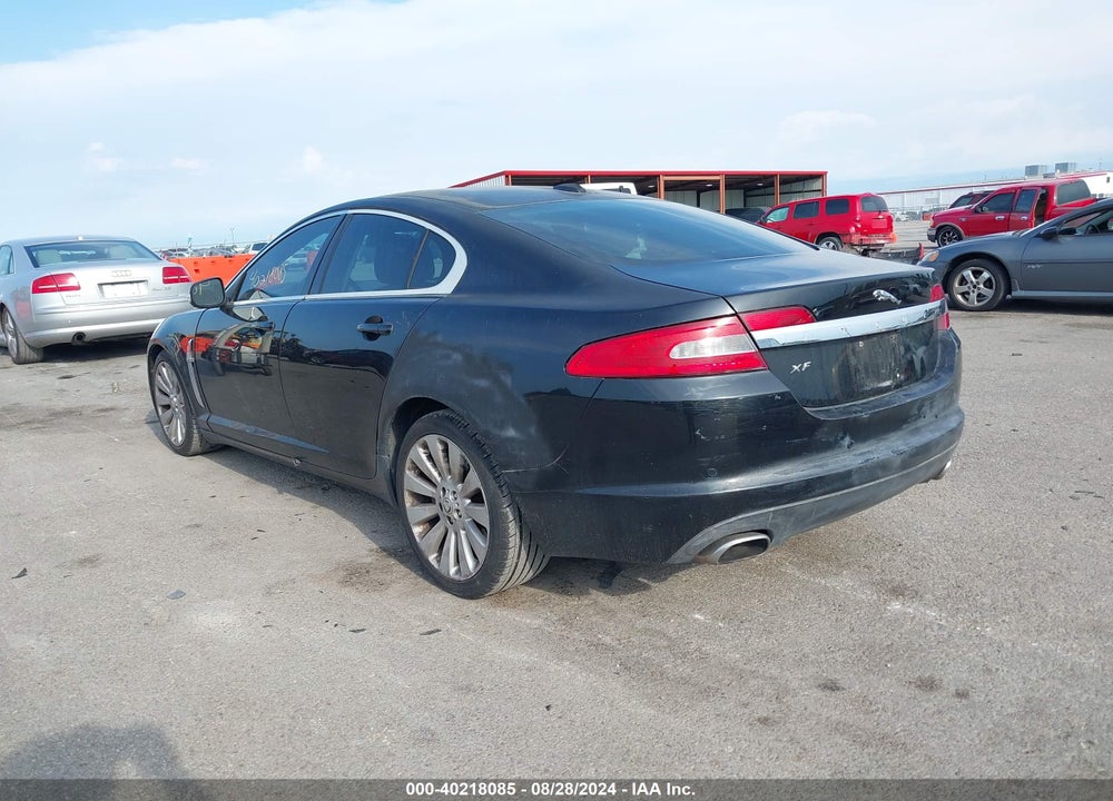 2009 JAGUAR XF LUXURY VIN: SAJWA05B09HR06750