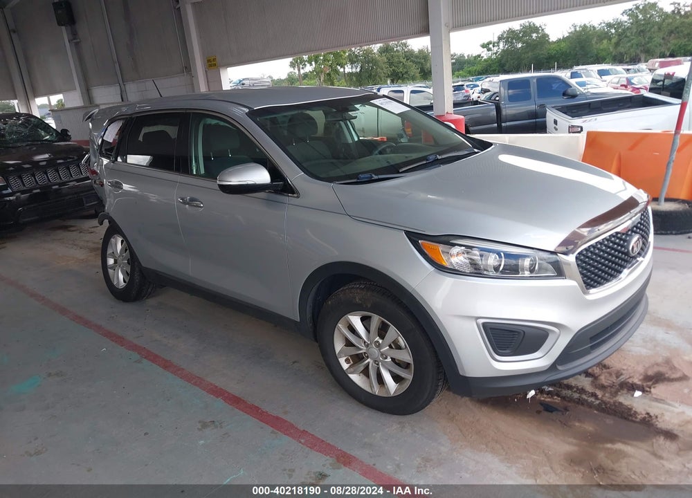 2018 KIA SORENTO 2.4L L VIN: 5XYPG4A34JG431902
