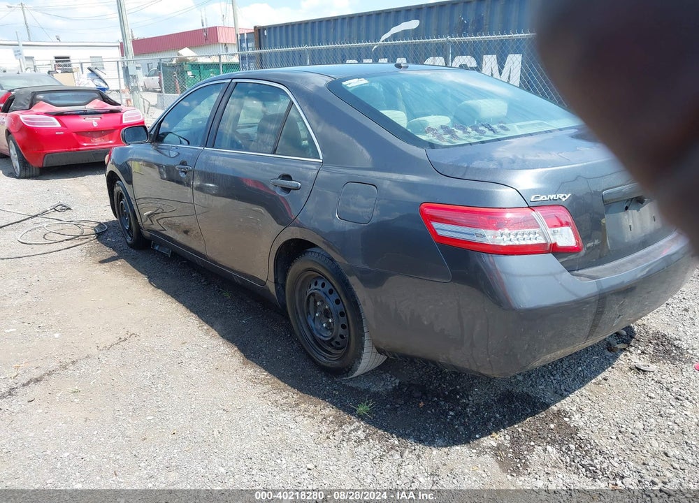 2011 TOYOTA CAMRY LE VIN: 4T1BF3EKXBU749205