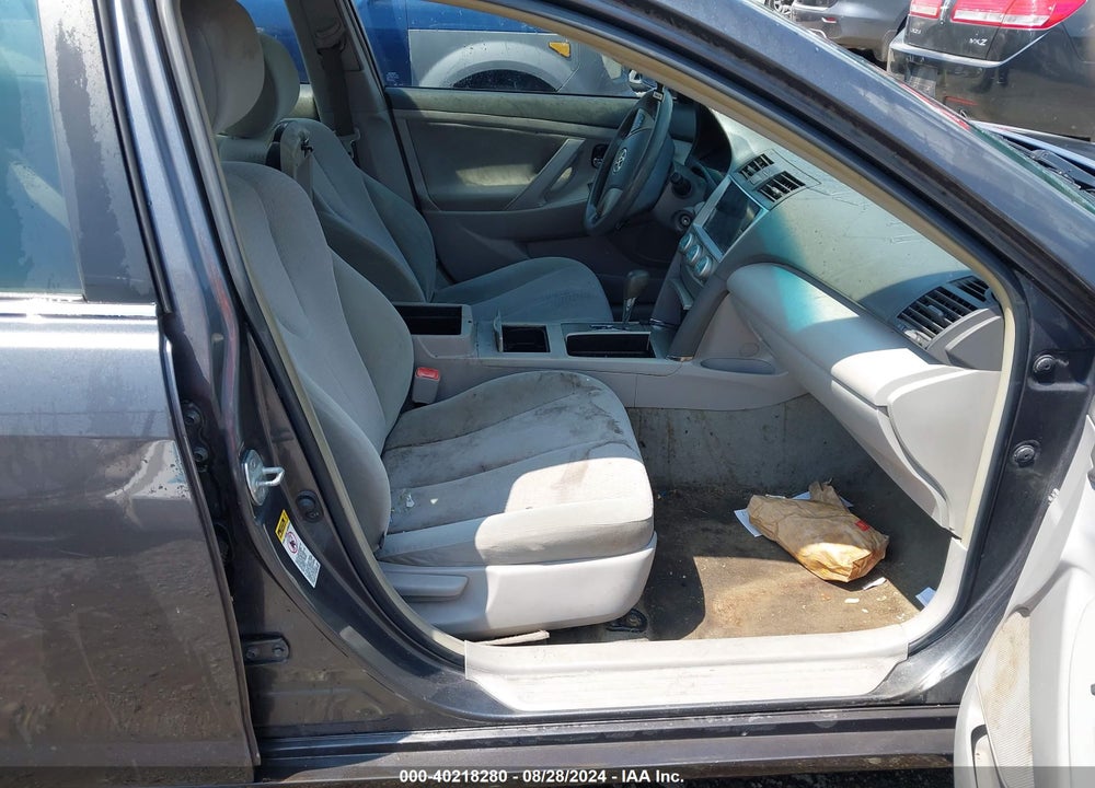 2011 TOYOTA CAMRY LE VIN: 4T1BF3EKXBU749205
